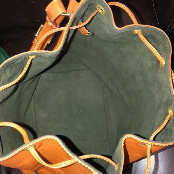 LOUIS VUITTON Cipango Gold Noe Epi Leather Tote Drawstring Bucket Shoulder Bag - Picture 17 of 17